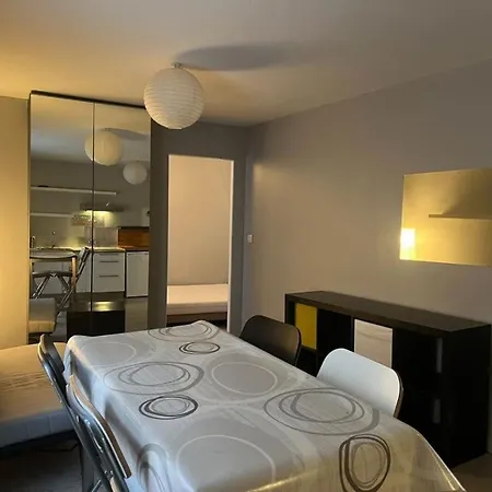 T2 Bien Place Apartment